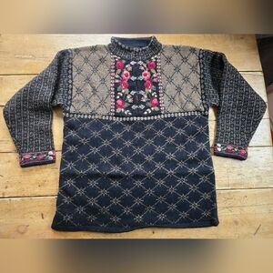 Vintage Icelandic Design Sweater M